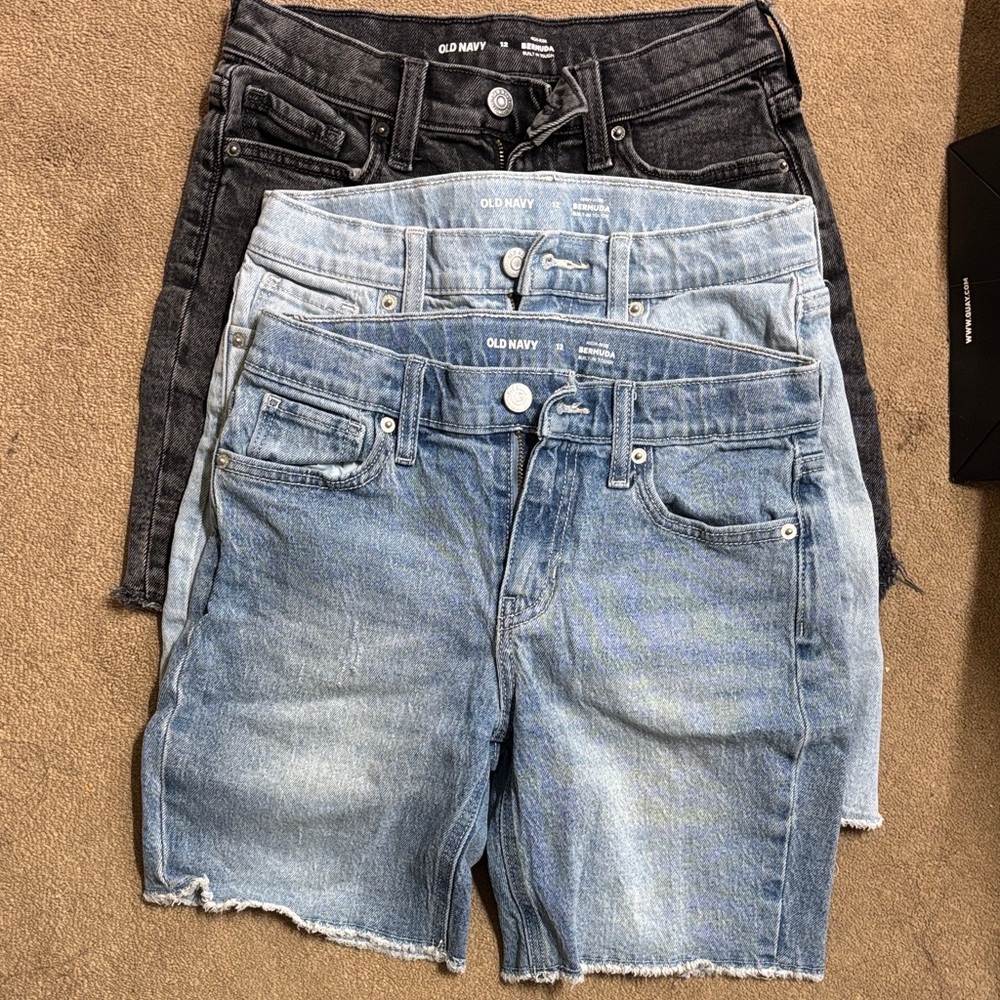 3 Old Navy Girl’s Jean Shorts - Black and Light Blue